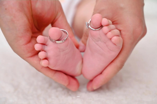 仁寿孕妇肚子隐隐作痛